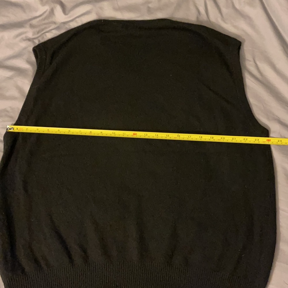 Cashmere sweater vest V neck - Picture 6 of 10